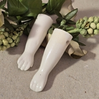 dukkearme-hvide-porcelaensarme-gammelt-dukketilbehoer